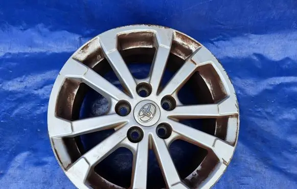 Toyota Verso R16 alloy rim 