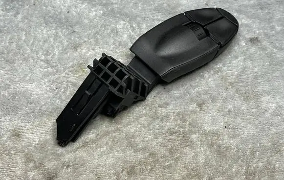 Citroen C4 I Picasso Rear glass lock/latch X104 6242Z8