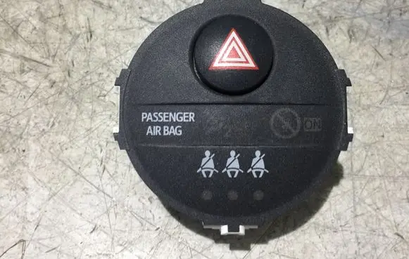 Toyota Yaris Hazard light switch 839500D100