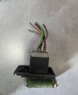 Jaguar X-Type Heater blower motor/fan resistor 1X4H18B647AA