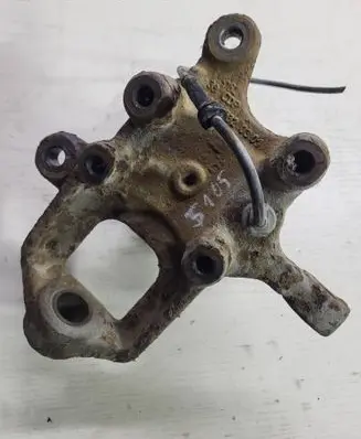 Front wheel hub spindle knuckle