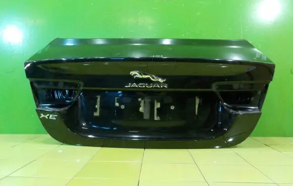 Jaguar XE Tailgate/trunk/boot lid 18AB2