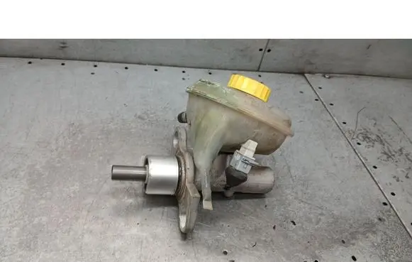Audi A4 S4 B5 8D Master brake cylinder 