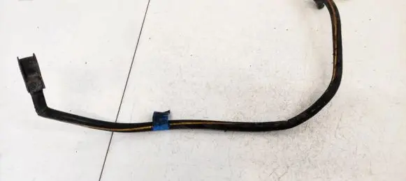 Nissan Primera Positive cable (battery)