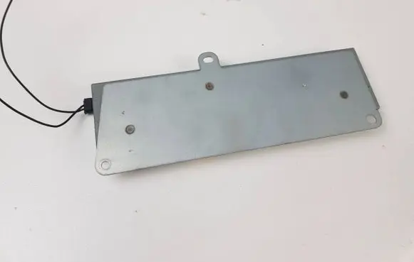 Audi A4 S4 B6 8E 8H Aerial antenna amplifier 8E9035225B
