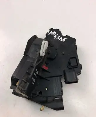 BMW 3 E46 Coupe door lock (next to the handle) 51217011244