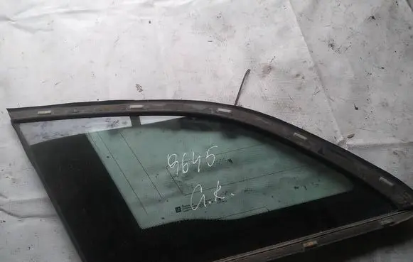 Opel Insignia A Rear side window as2