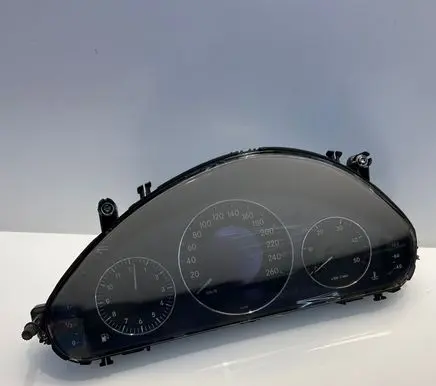 Mercedes-Benz E W211 Speedometer (instrument cluster) A2115405611 110080250009 2115405611