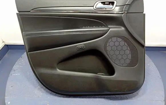 Jeep Grand Cherokee Door card panel trim set 5LL756X9AG