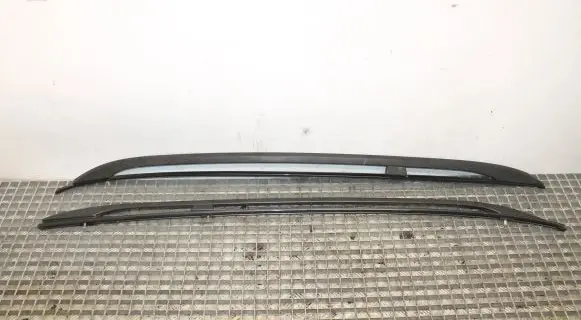 BMW X3 E83 Roof transverse bars on the 