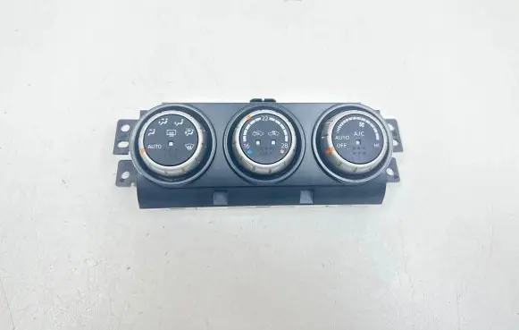 Nissan X-Trail T31 Climate control unit A00000A7502000 C7612