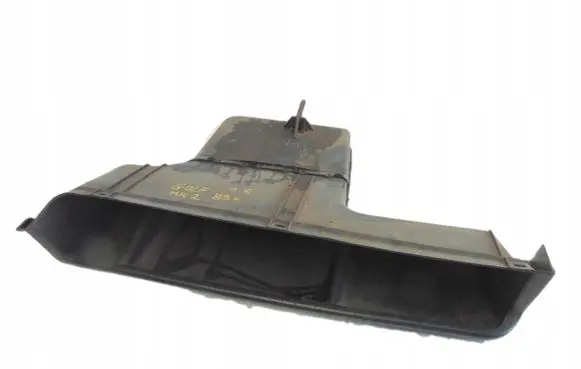 Volkswagen Golf II Glove box