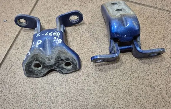 KIA Xceed Front door hinge set 