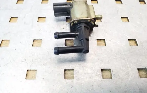 Suzuki Grand Vitara II Turbo solenoid valve K5T48486