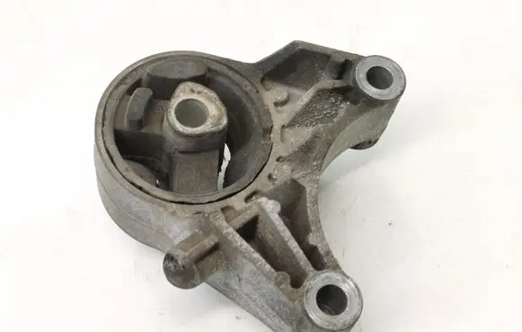 Opel Zafira B Engine mount bracket FHA06020A V05458