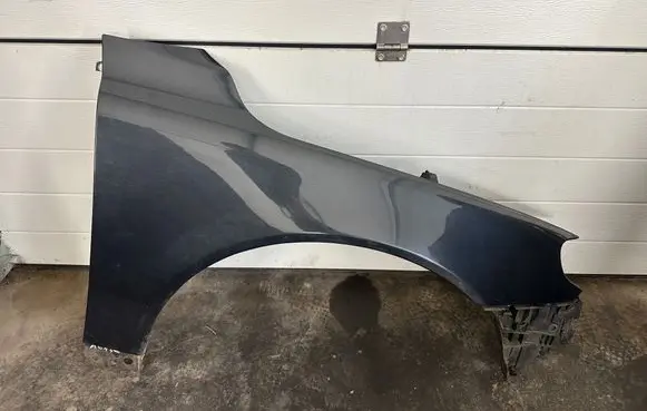 Volvo V70 Fender 