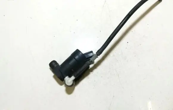 Ford Focus Windscreen/windshield washer pump 1s7117k624fe