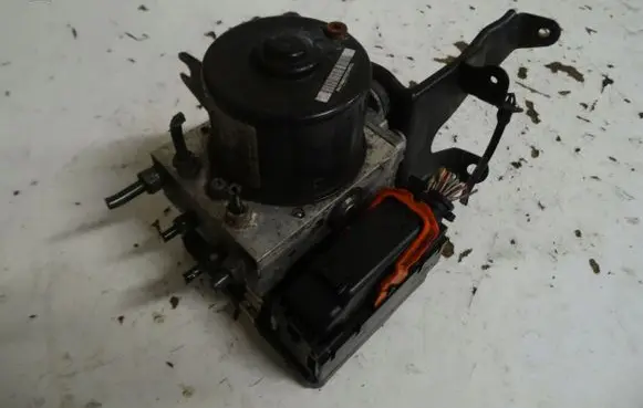 Honda CR-V ABS Pump 57110SKNG011N1
