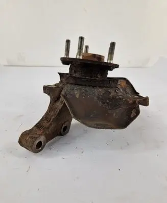 Hyundai Santa Fe Front wheel hub 