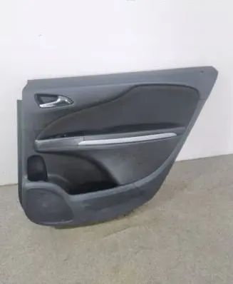 Opel Zafira C Front door card panel trim