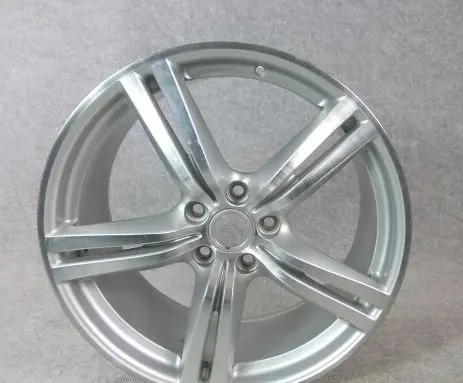 Aston Martin DB9 R19 alloy rim 