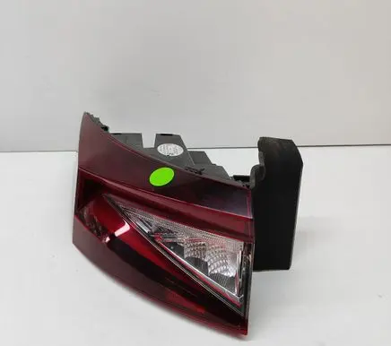Skoda Enyaq iV Rear/tail lights 5LA945207