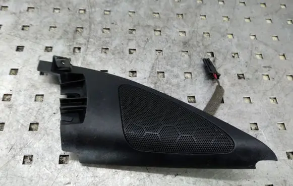 Volkswagen Golf IV Subwoofer speaker 1J0035411F 1J0837994B