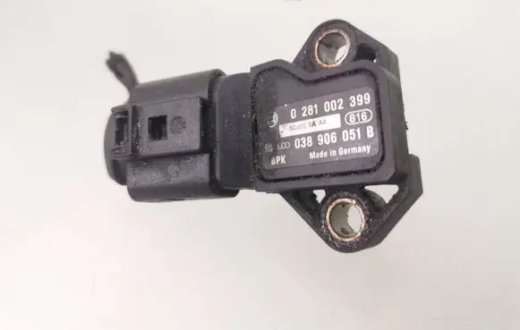 Skoda Octavia Mk2 (1Z) Air pressure sensor 0281002399 038906051B