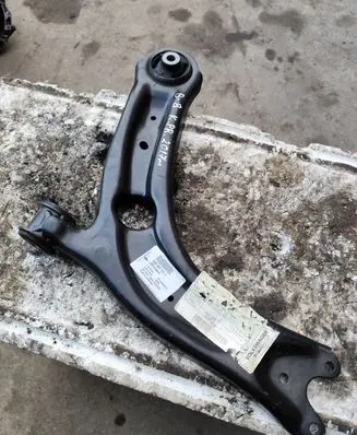 Volkswagen PASSAT B8 Front lower control arm/wishbone 3Q0407151F