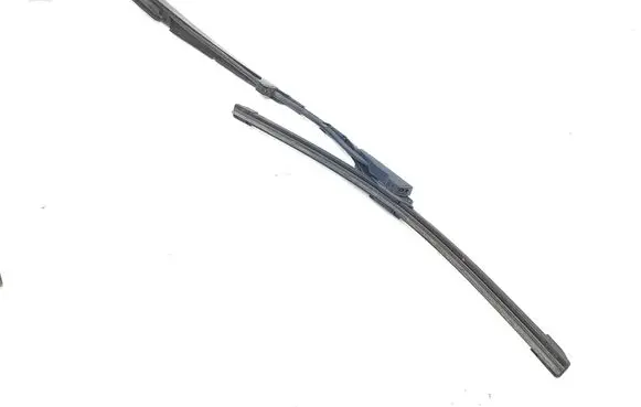 Alfa Romeo Stelvio Front wiper blade arm 74432