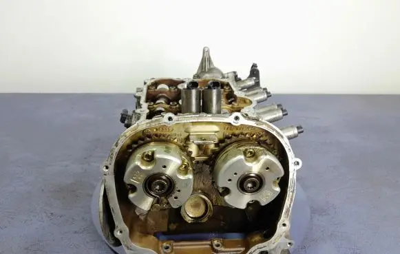 Engine head