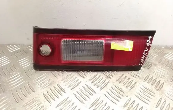 Toyota Camry Tailgate rear/tail lights