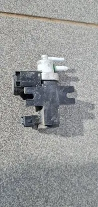 Hyundai Terracan Valve vacuum 