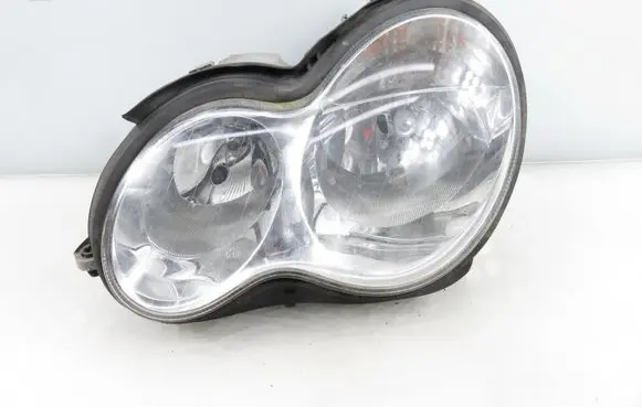 Mercedes-Benz C AMG W203 Headlight/headlamp 0301166205