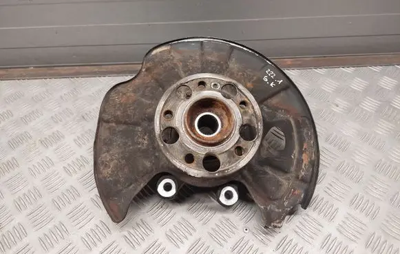 Mercedes-Benz S W222 Rear wheel hub A2220306 2220306