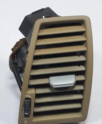Volvo XC90 Dashboard side air vent grill/cover trim 3409399
