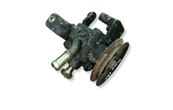 Nissan Navara D22 Power steering pump 