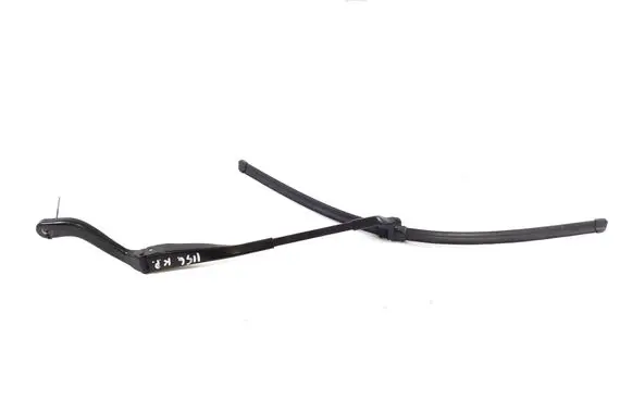 Mercedes-Benz E W211 Front wiper blade arm A2118201544