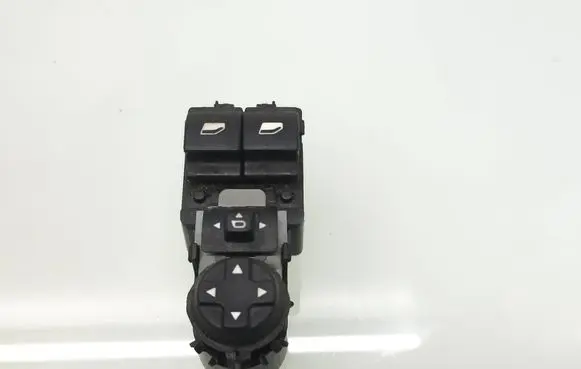 Peugeot Expert Electric window control switch 96784561ZD