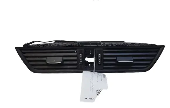 Skoda Superb B8 (3V) Dash center air vent grill 3V0820951B