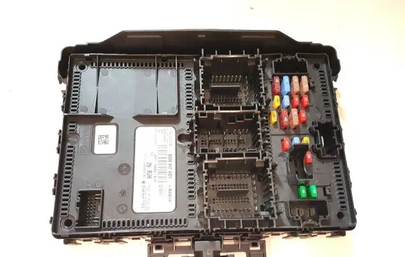 Ford Focus Central body control module JX6T15604RJH F005V03106 F005V18129