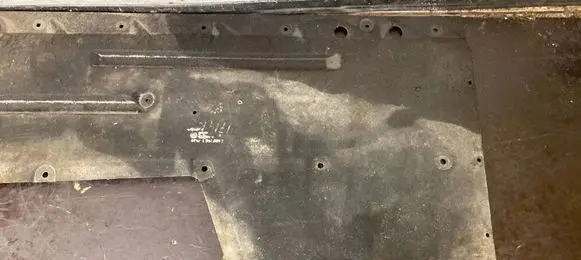 BMW 1 F20 F21 Engine splash shield/under tray 51164316 7241833
