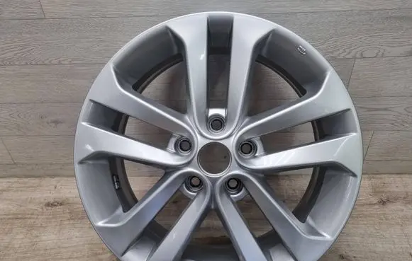 R17 alloy rim