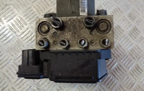 Ford Mondeo MK IV ABS Pump AG912C405FA