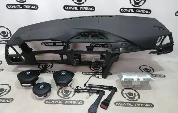 BMW M4 F82 F83 Dashboard 6817716 6791332 6791330