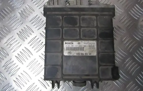 Volkswagen PASSAT B4 Engine control unit/module 028906021am 0281001327