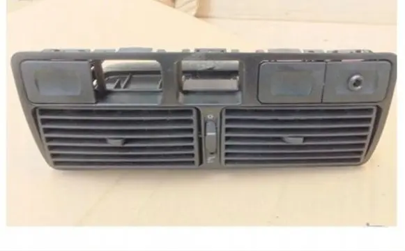 Volkswagen Golf IV Dash center air vent grill
