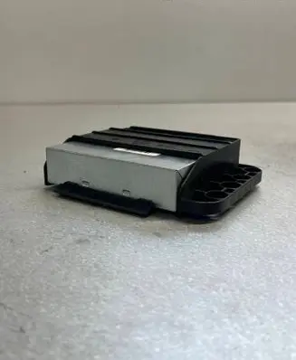 Volkswagen Golf VI Engine control unit/module ECU 8ES01015300