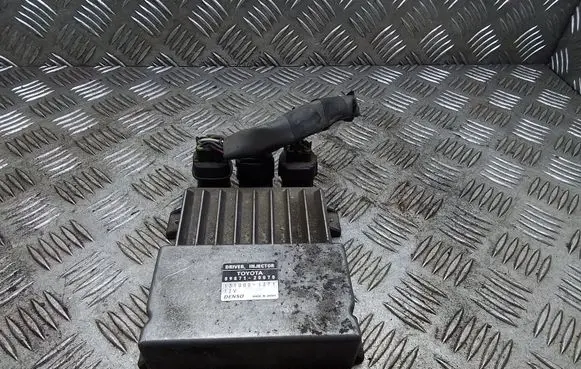 Lexus IS 220D-250-350 Fuel injection control unit/module 8987120070 1310001371