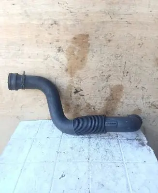 Audi A2 Air intake hose/pipe 8Z0129627